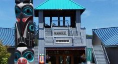 Umpqua Discovery Center : Why Locals Love It