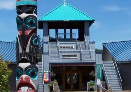 Umpqua Discovery Center : Why Locals Love It