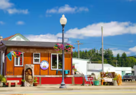 Understanding Hotel and Motel Rates in Reedsport: What to Expect and How to Save